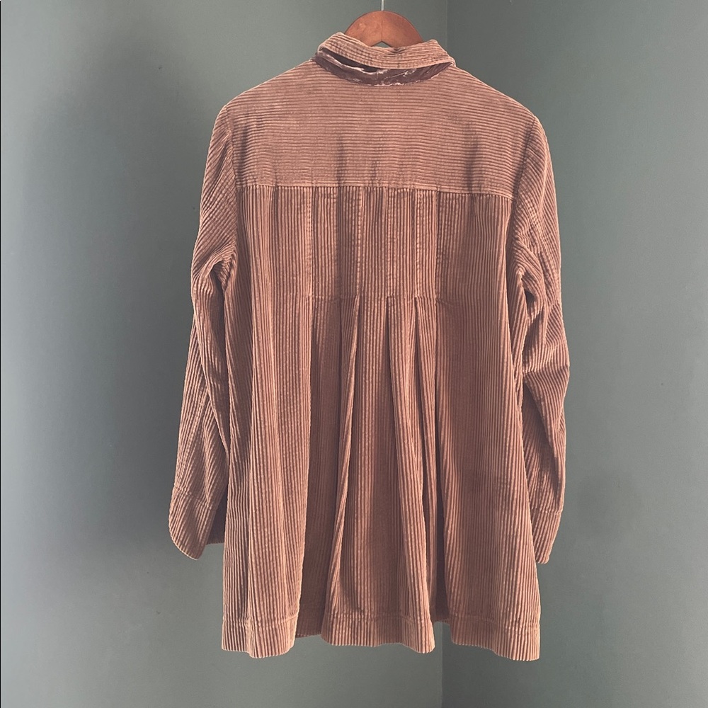 J. Jill Chocolate Velvet wide corduroy Jacket etched Mother of Pearl button’s - Picture 2 of 5